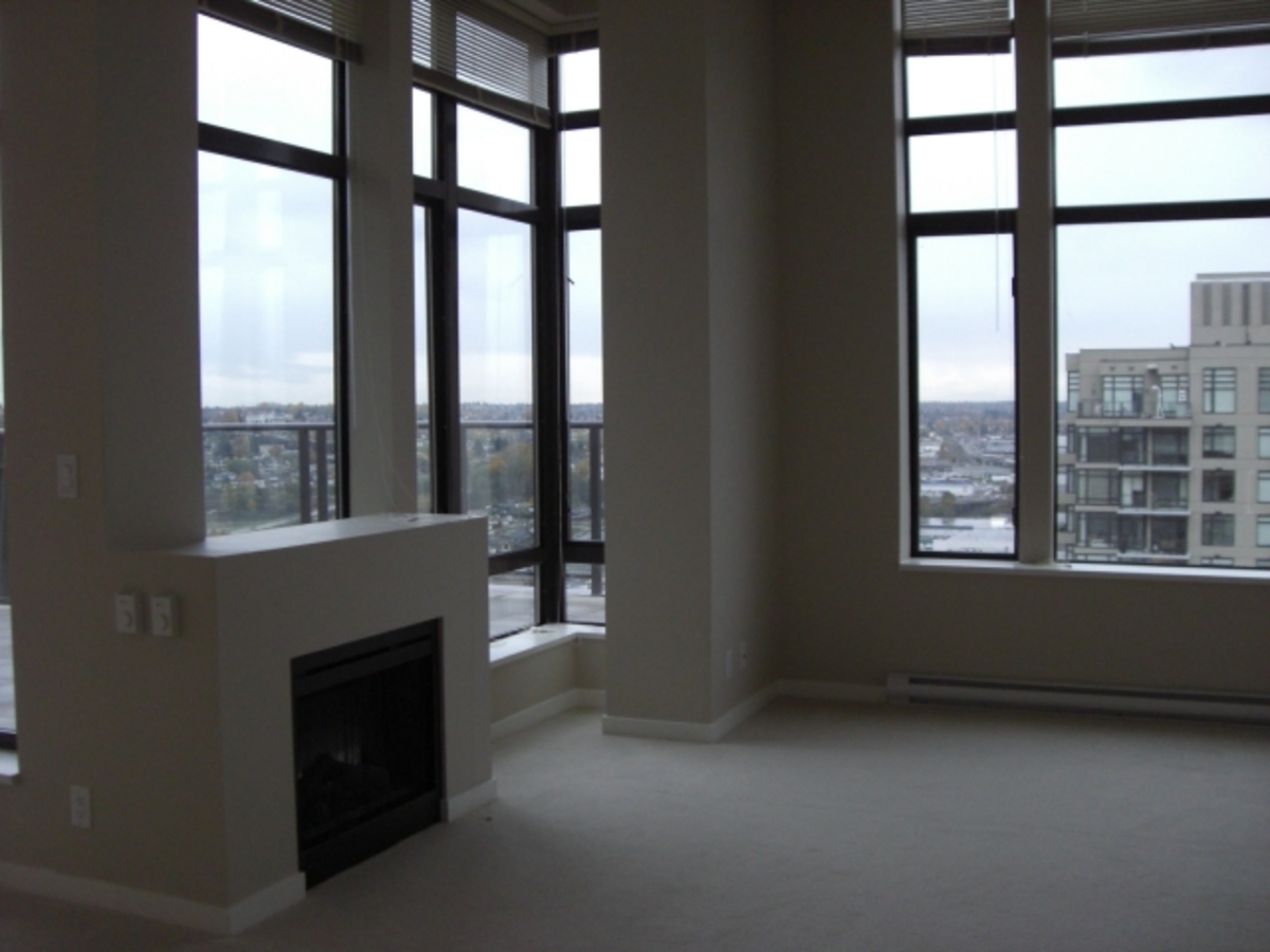 Family Room at PH2 - 2355 Madison Ave, Brentwood Park, Burnaby